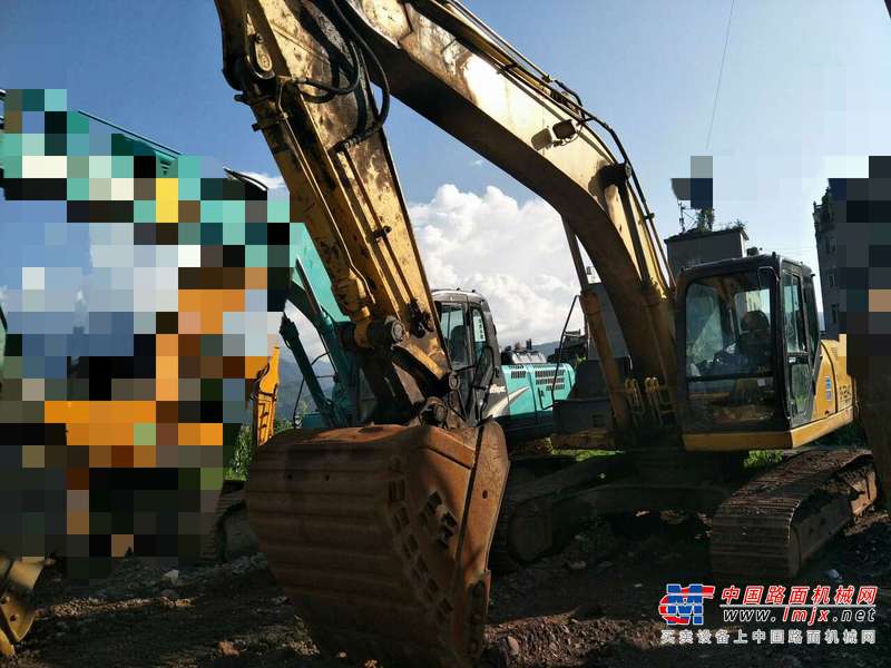 云南出售转让二手12112小时2010年住友SH240挖掘机