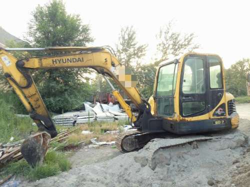 山西出售转让二手7800小时2006年现代R60挖掘机