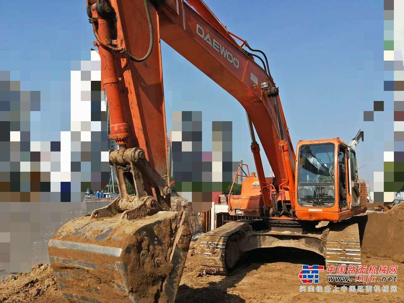 山西出售转让二手13000小时2007年斗山DH300挖掘机
