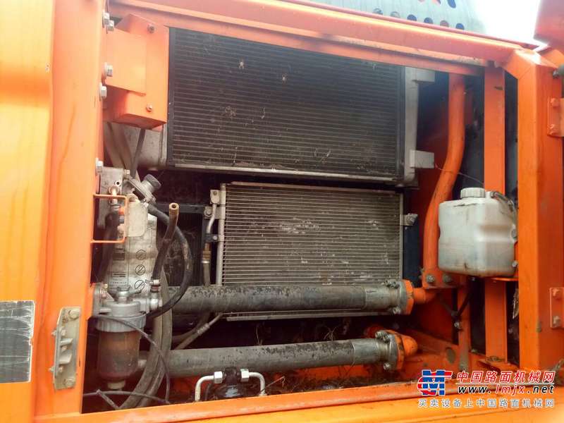 黑龙江出售转让二手8500小时2011年斗山DX260LC挖掘机