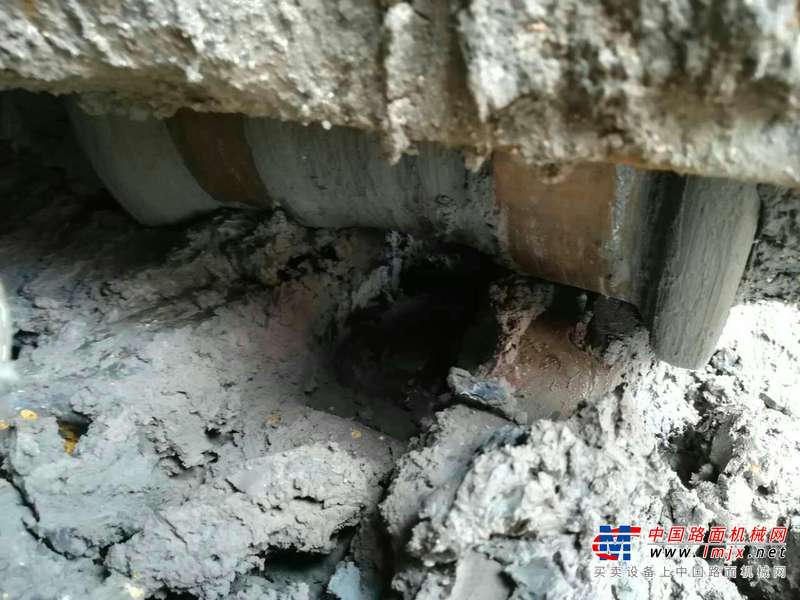 辽宁出售转让二手10000小时2009年沃尔沃EC240B挖掘机