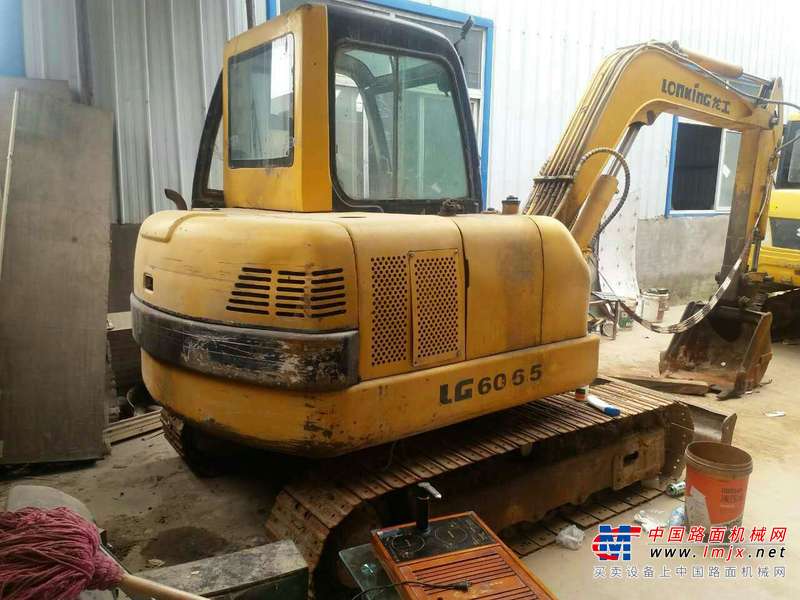陕西出售转让二手7000小时2008年龙工LG6060挖掘机