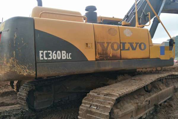云南出售转让二手8956小时2010年沃尔沃EC360BLC挖掘机