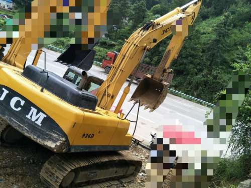 贵州出售转让二手3200小时2012年山重建机JCM933D挖掘机