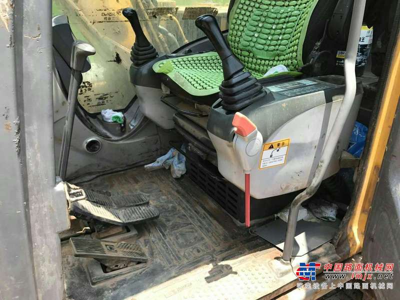 四川出售转让二手7000小时2012年徐工XE150D挖掘机