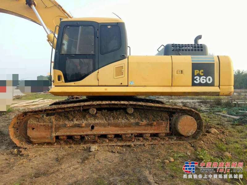 山东出售转让二手9000小时2010年小松PC360挖掘机