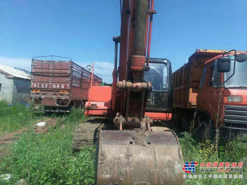 黑龙江出售转让二手7000小时2009年恒特重工HT150挖掘机