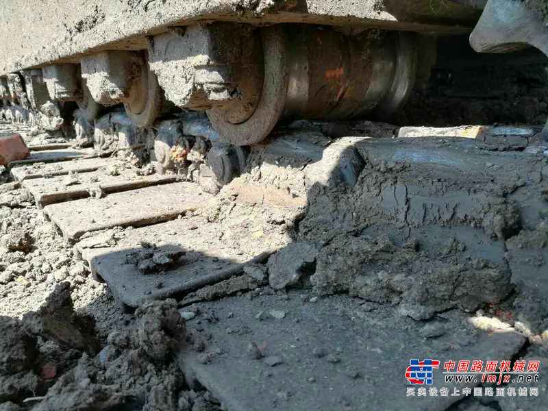 黑龙江出售转让二手16000小时2006年小松PC220挖掘机