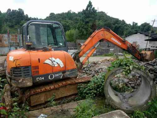 云南出售转让二手12016小时2009年斗山DH60挖掘机