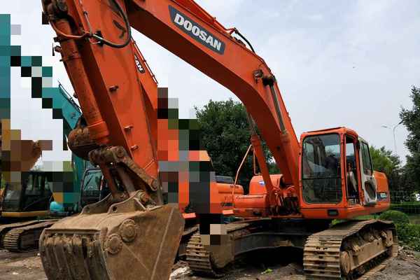 山西出售转让二手6100小时2012年斗山DH300挖掘机