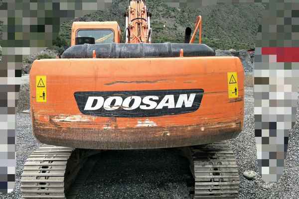 甘肃出售转让二手5000小时2010年斗山DH220LC挖掘机