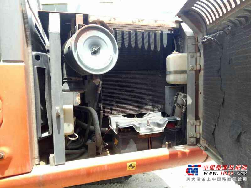 山东出售转让二手12000小时2009年日立ZX110挖掘机
