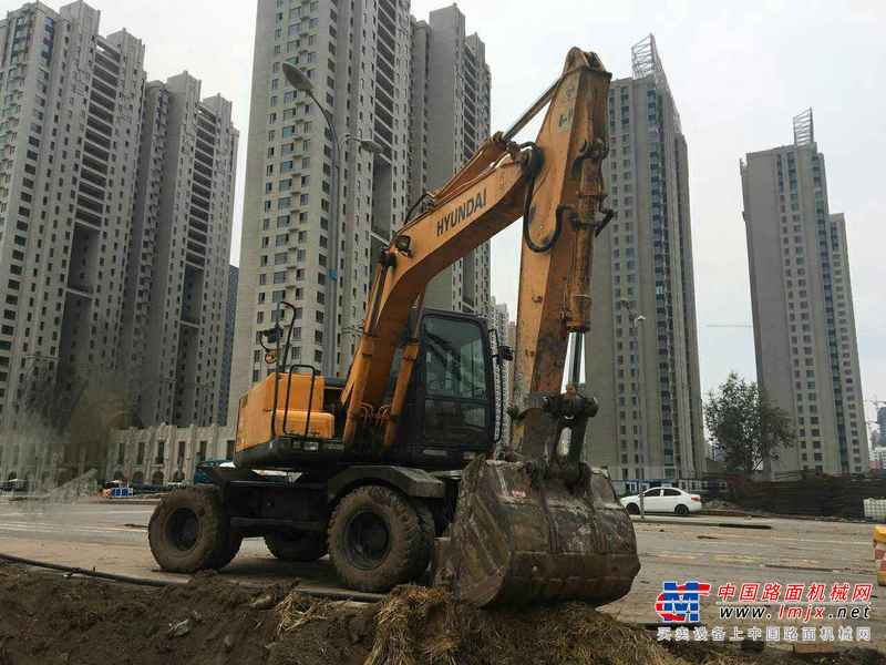 山西出售转让二手5000小时2013年现代R150挖掘机
