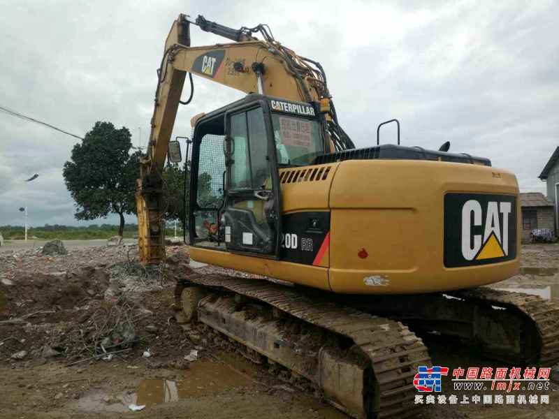 云南出售转让二手2865小时2015年卡特彼勒320D2挖掘机