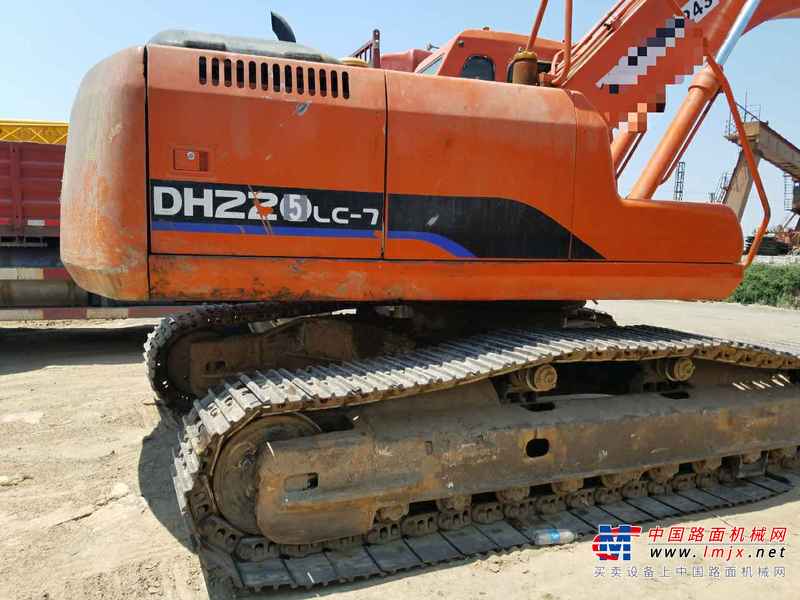 宁夏出售转让二手7000小时2010年斗山DH220挖掘机