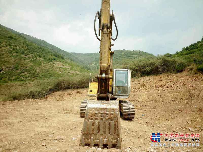 河北出售转让二手18000小时2003年住友SH200A1挖掘机