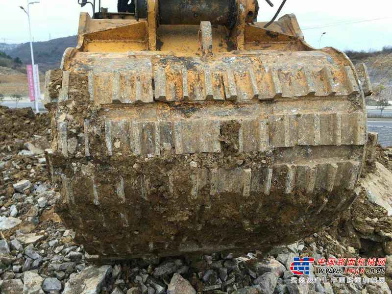 贵州出售转让二手11280小时2007年卡特彼勒320D挖掘机