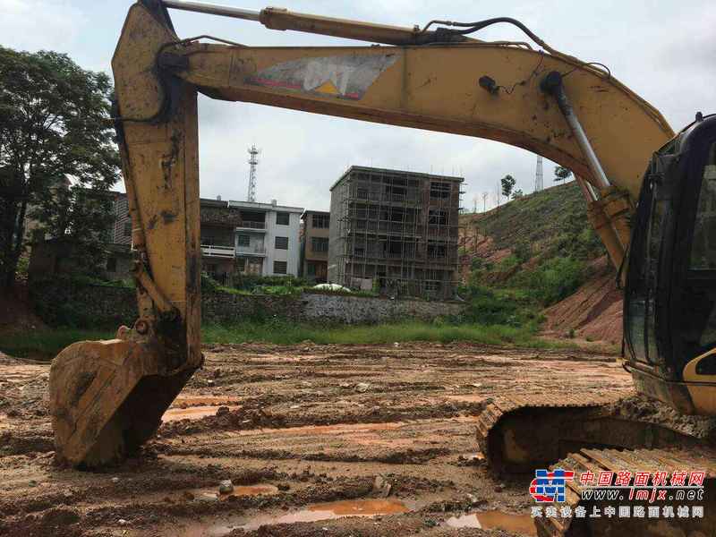 江西出售转让二手18000小时2006年卡特彼勒320C挖掘机