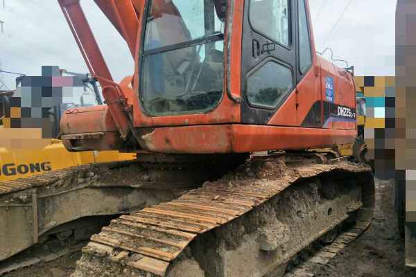 云南出售转让二手9856小时2009年斗山DH220挖掘机