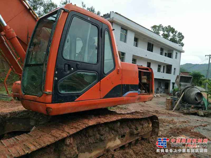 江西出售转让二手9000小时2009年斗山DH220挖掘机