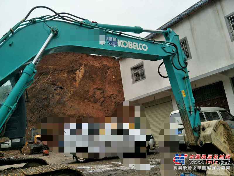云南出售转让二手4985小时2013年神钢SK140LC挖掘机