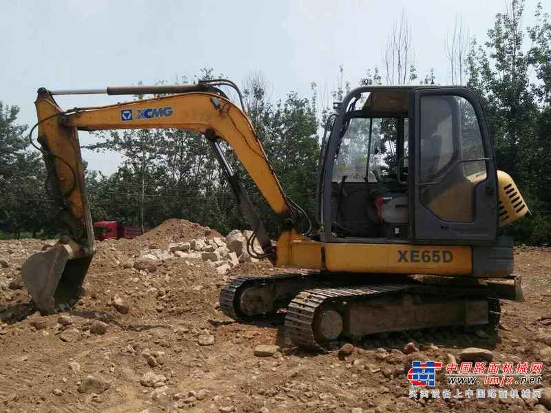 河北出售转让二手5000小时2011年徐工XE65D挖掘机