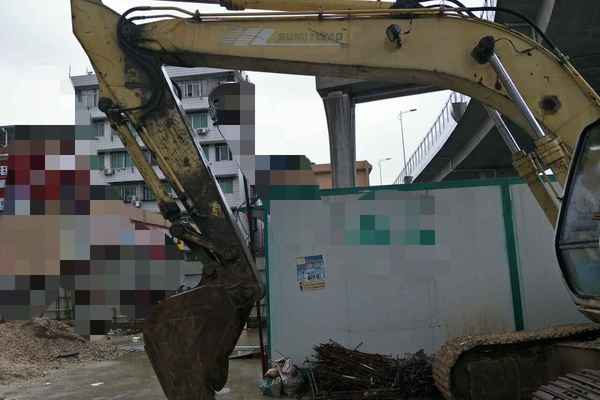 江西出售转让二手10000小时2003年住友SH200A2挖掘机