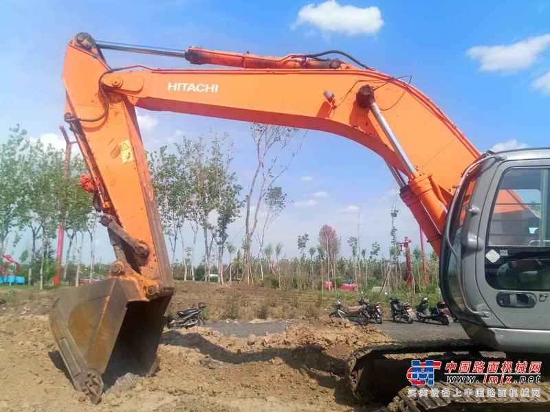 黑龙江出售转让二手20000小时2005年日立ZX330挖掘机