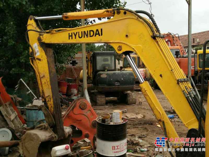 山东出售转让二手12000小时2008年现代R55挖掘机