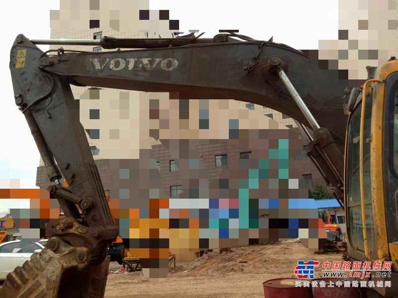 云南出售转让二手17658小时2009年沃尔沃EC210B挖掘机