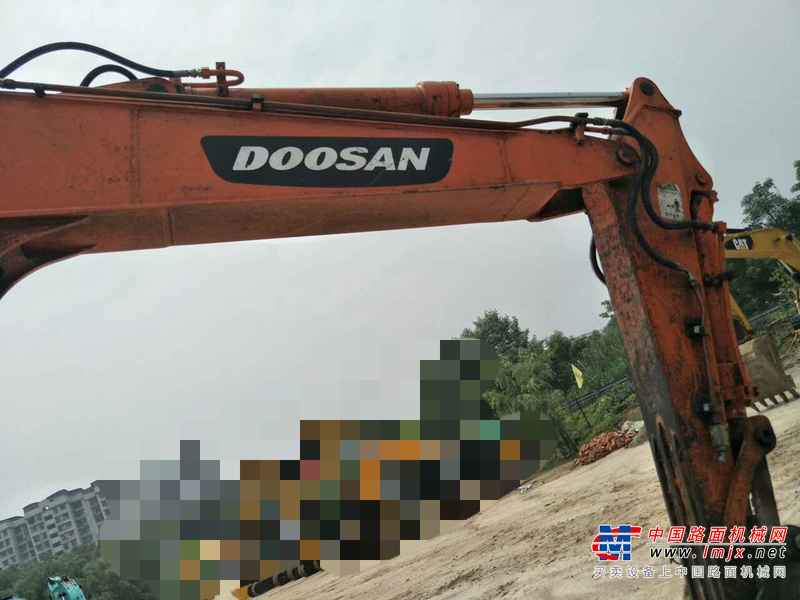 重庆出售转让二手6800小时2009年斗山DH80GOLD挖掘机