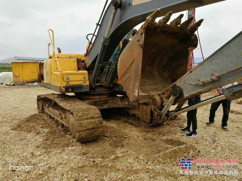 河南出售转让二手4600小时2013年沃尔沃EC210B挖掘机
