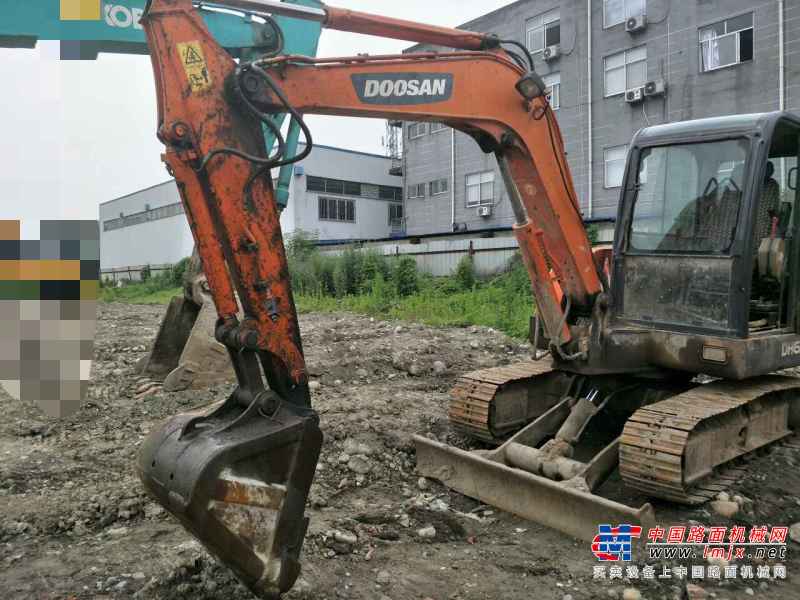 四川出售转让二手5326小时2012年斗山DH60挖掘机