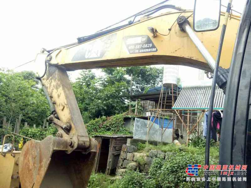 云南出售转让二手6830小时2012年卡特彼勒320D挖掘机