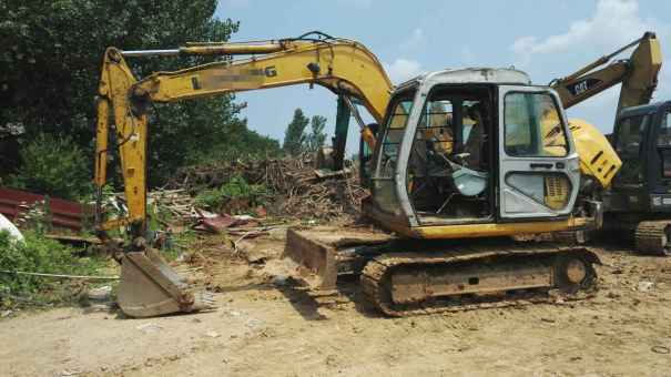 湖北出售转让二手13000小时2009年柳工CLG907挖掘机
