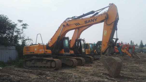 湖北出售转让二手6400小时2011年三一重工SY215C挖掘机