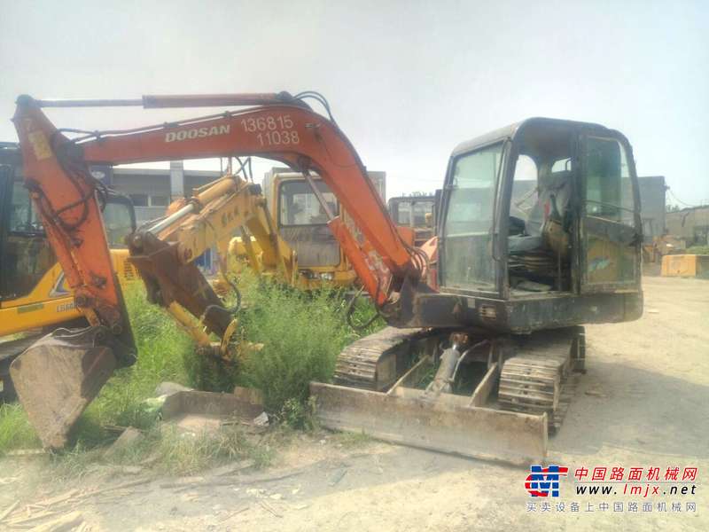 北京出售转让二手12000小时2007年斗山DH60挖掘机