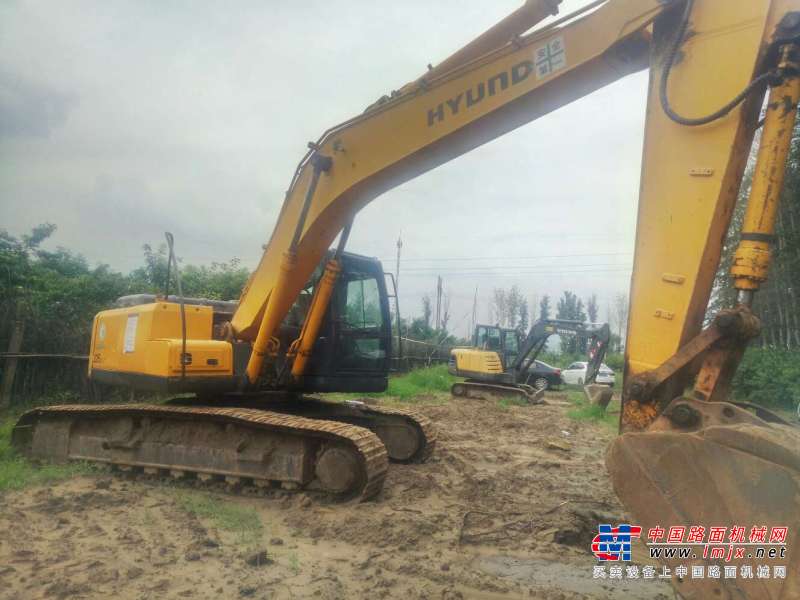 北京出售转让二手7200小时2010年现代R225挖掘机