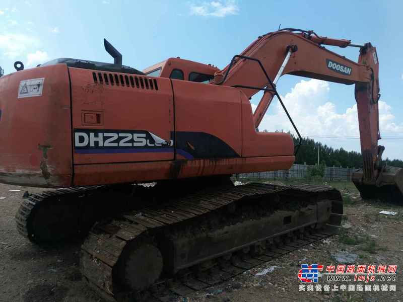 黑龙江出售转让二手15000小时2003年大宇DH220LC挖掘机