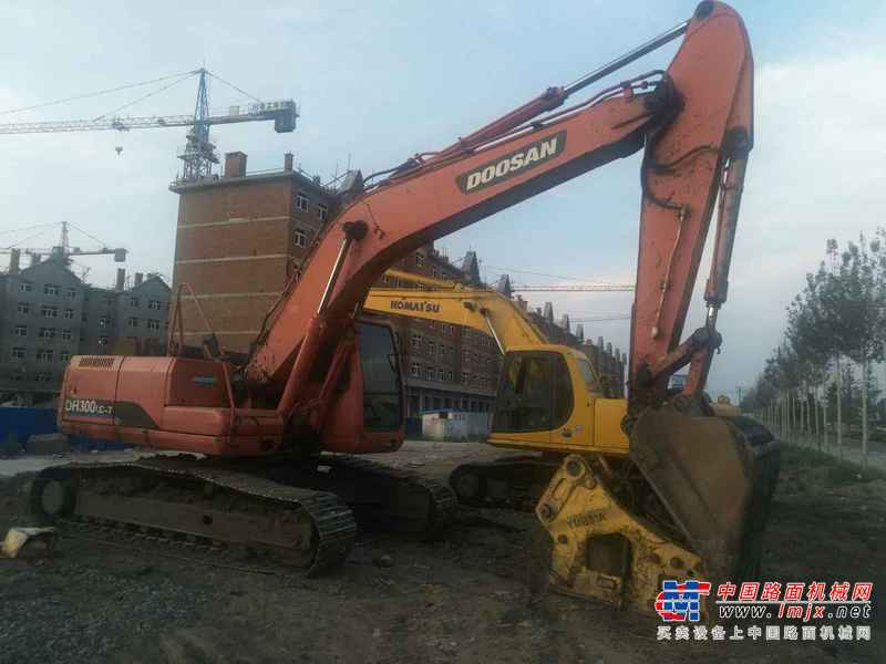 内蒙古出售转让二手9000小时2011年斗山DH225LC挖掘机