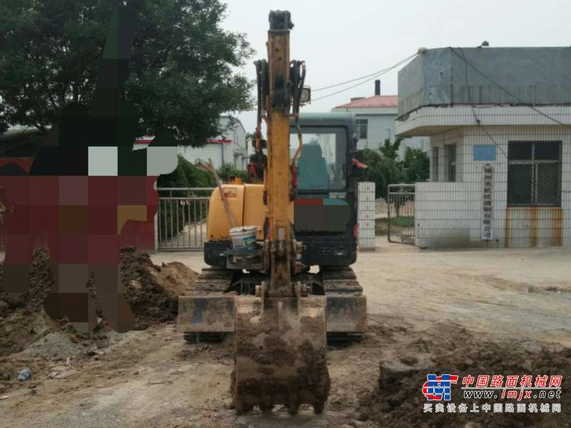 山东出售转让二手10000小时2010年柳工CLG906C挖掘机