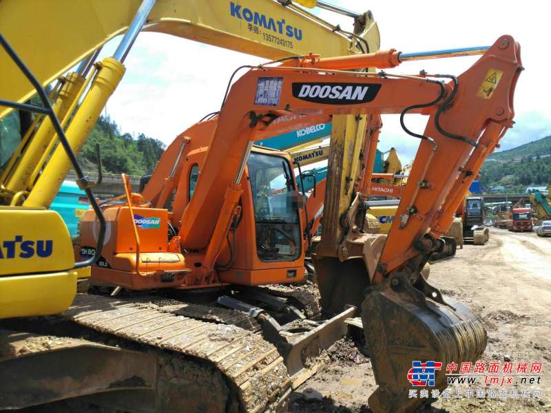 云南出售转让二手7600小时2011年斗山DH80GOLD挖掘机