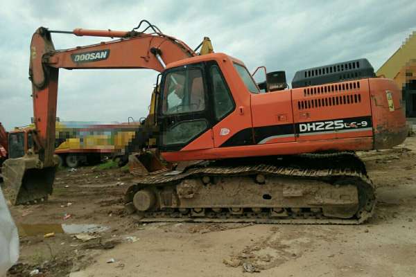 陕西出售转让二手6921小时2010年斗山DH225LC挖掘机