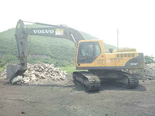 山西出售转让二手9000小时2010年沃尔沃EC240B挖掘机