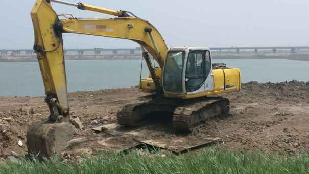天津出售转让二手20000小时2003年住友SH200Z3挖掘机