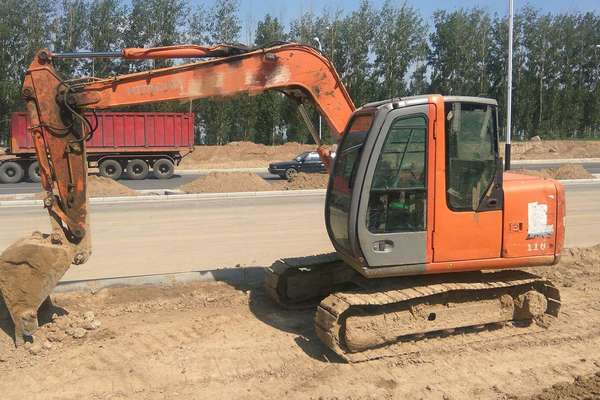 安徽出售转让二手16000小时2009年日立ZX70挖掘机