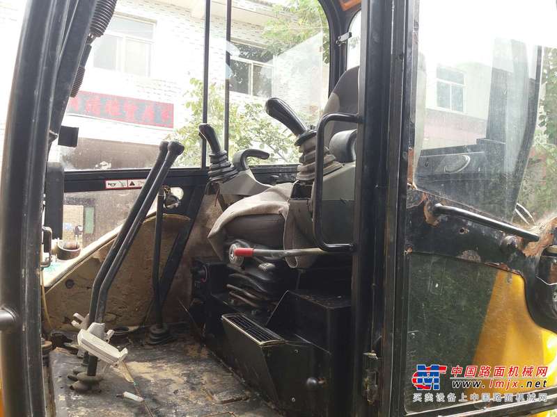 陕西出售转让二手6100小时2010年JCBJS8056挖掘机