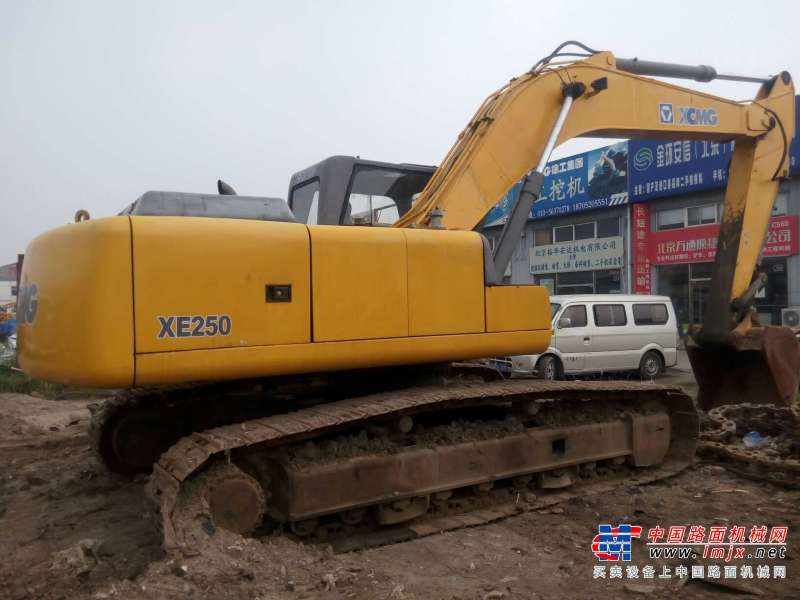 北京出售转让二手6900小时2011年徐工XE250挖掘机