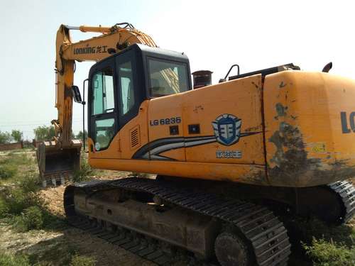 山西出售转让二手8900小时2010年龙工LG6235挖掘机