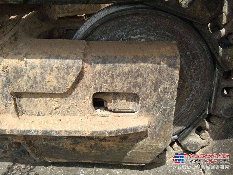 山西出售转让二手8900小时2010年龙工LG6235挖掘机